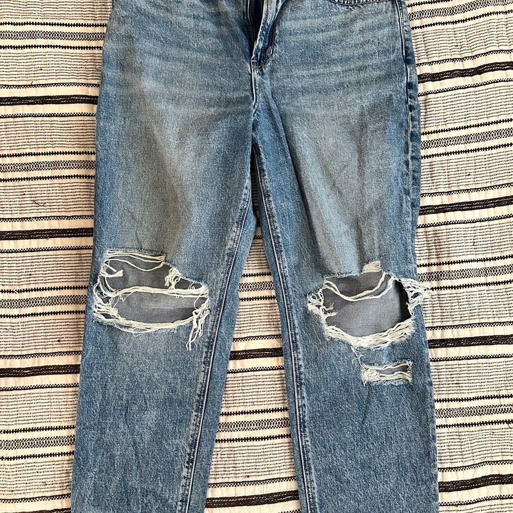 American Eagle Outfitters Distressed Blue Skinny Jeans